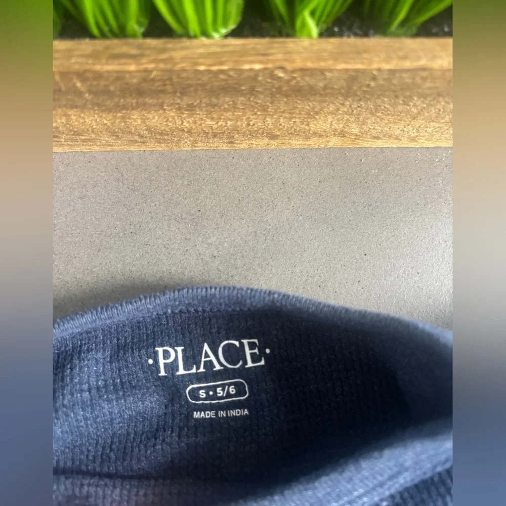 Children’s Place Navy Blue Snowboard Graphic Long Sleeve Tee Size 5/6
